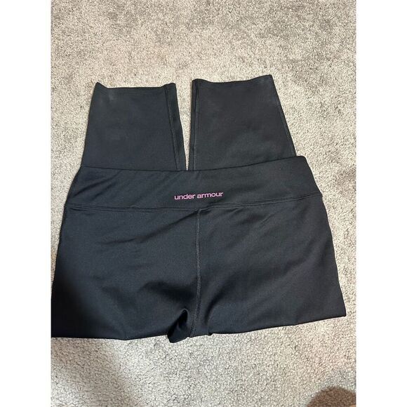 ☘️☘️☘️Under Armour Girls' XL Black Capri Leggings Activewear Sports☘️☘️☘️ - Picture 7 of 10